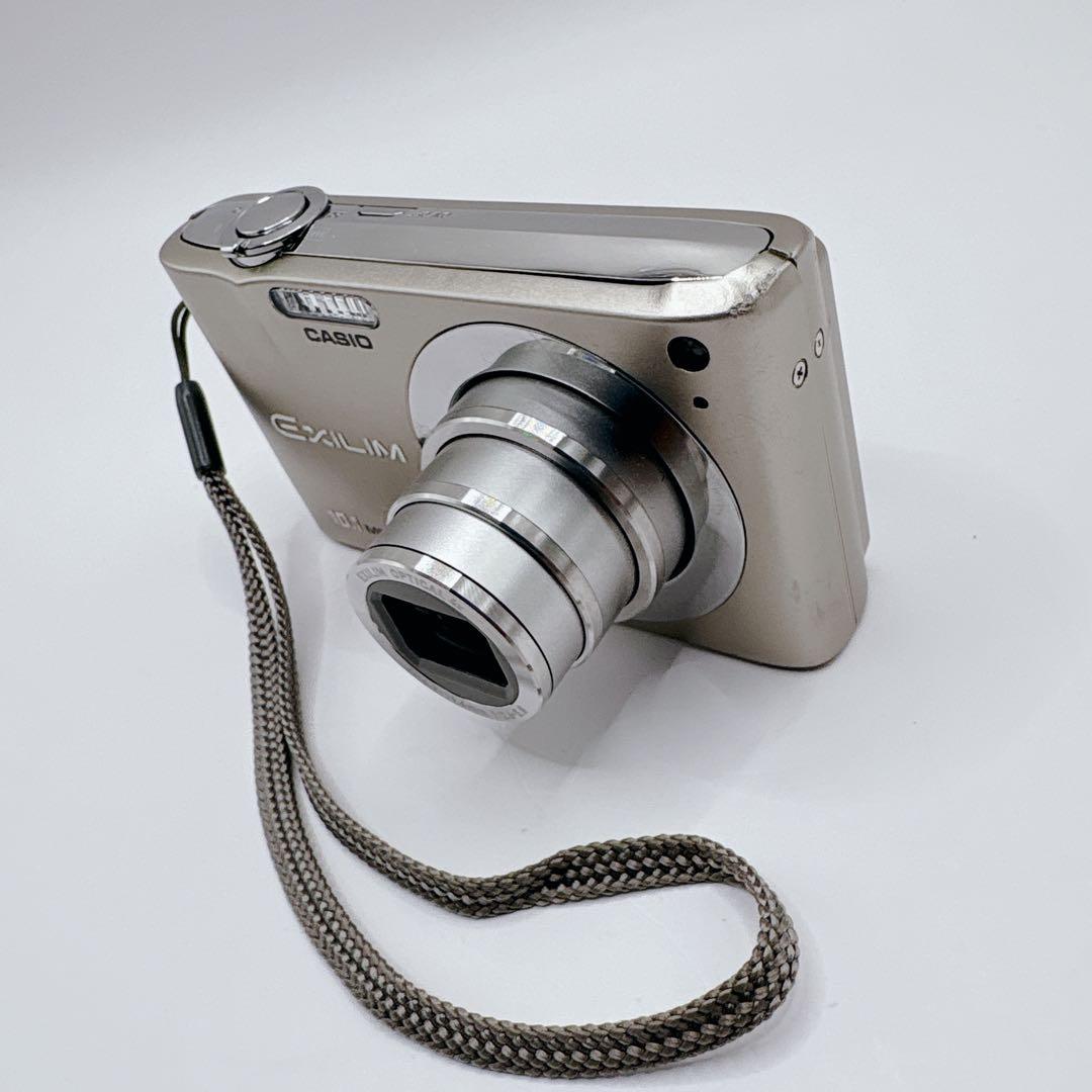 美品CASIO デジカメ EXILIM ZOOM EX-Z100 備品完備