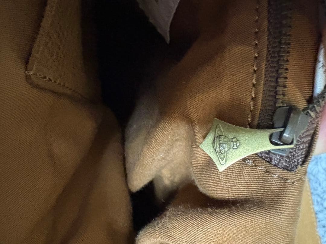 希少ヴィヴィアンウエストウッド ペイガンモノグラム柄 ショルダー 廃盤モデル