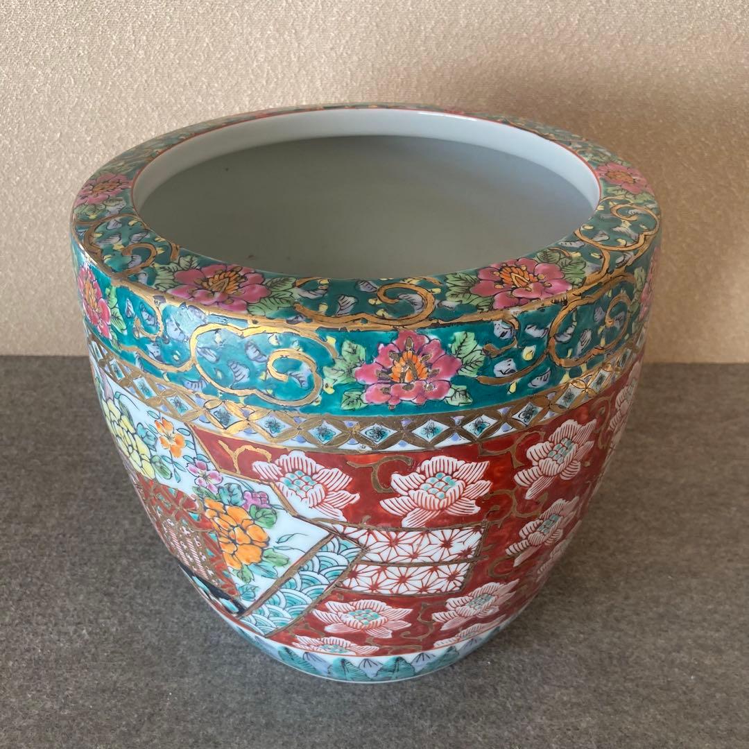 火鉢　カラフル　金彩　上絵　赤絵 手あぶり　装飾　手描き　九谷　メダカ鉢　金魚鉢
