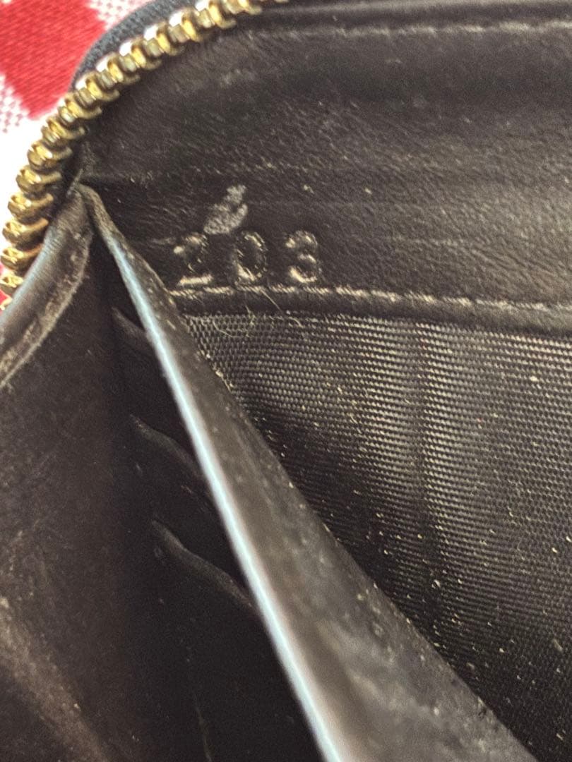 ⭐︎PRADA⭐︎ プラダ　キルティング　長財布　ラウンドファスナー　箱付き