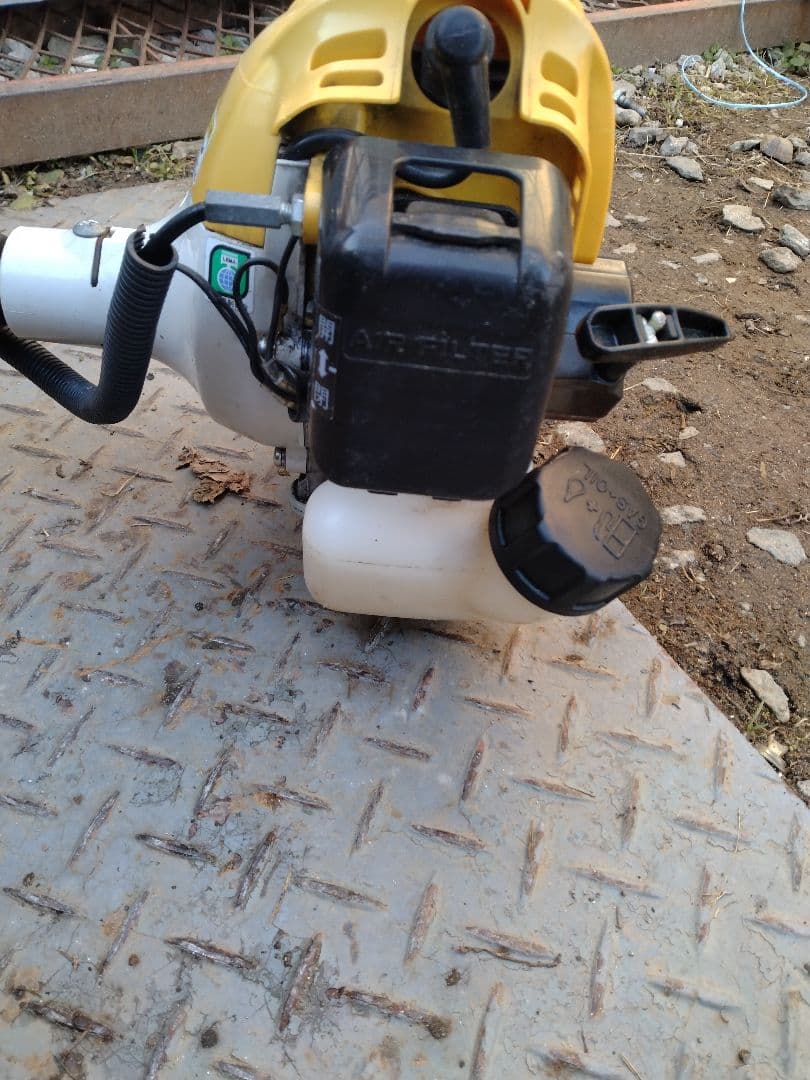 ★　丸山製作所　ＢIＧＭ 草刈機機　ＢC2340ＳＬ　動作品