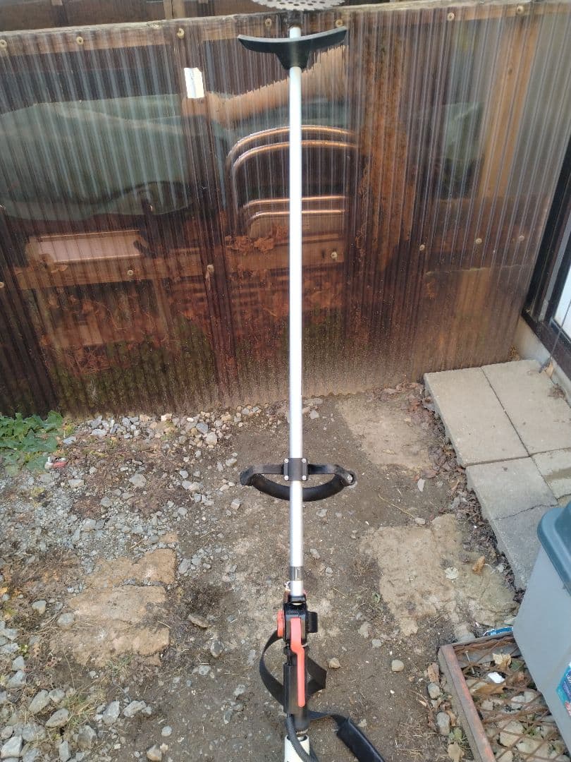 ★　丸山製作所　ＢIＧＭ 草刈機機　ＢC2340ＳＬ　動作品