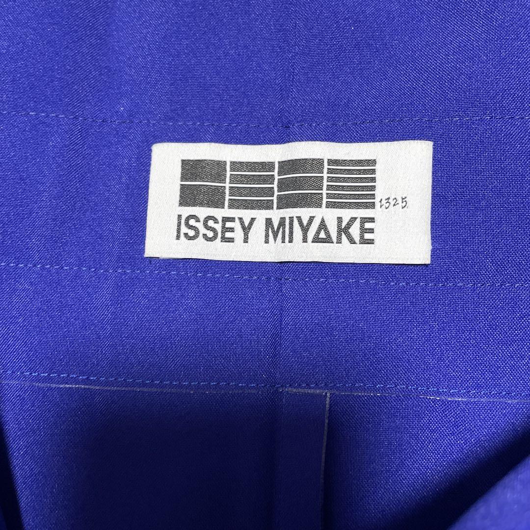 値下げ！イッセイミヤケ　パンツ　美品　サイズ3