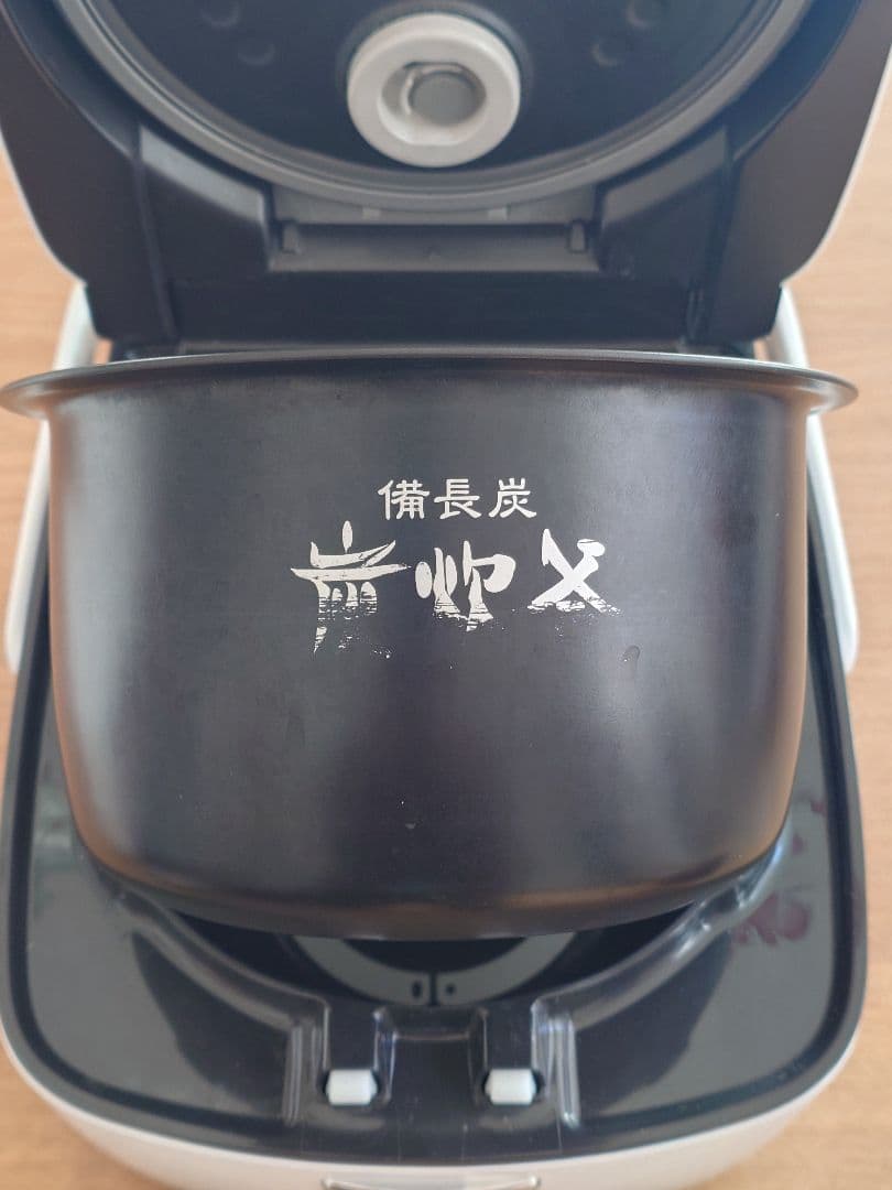 【まる】Mitsubishi 三菱 炊飯器 NJ-SV06R-W