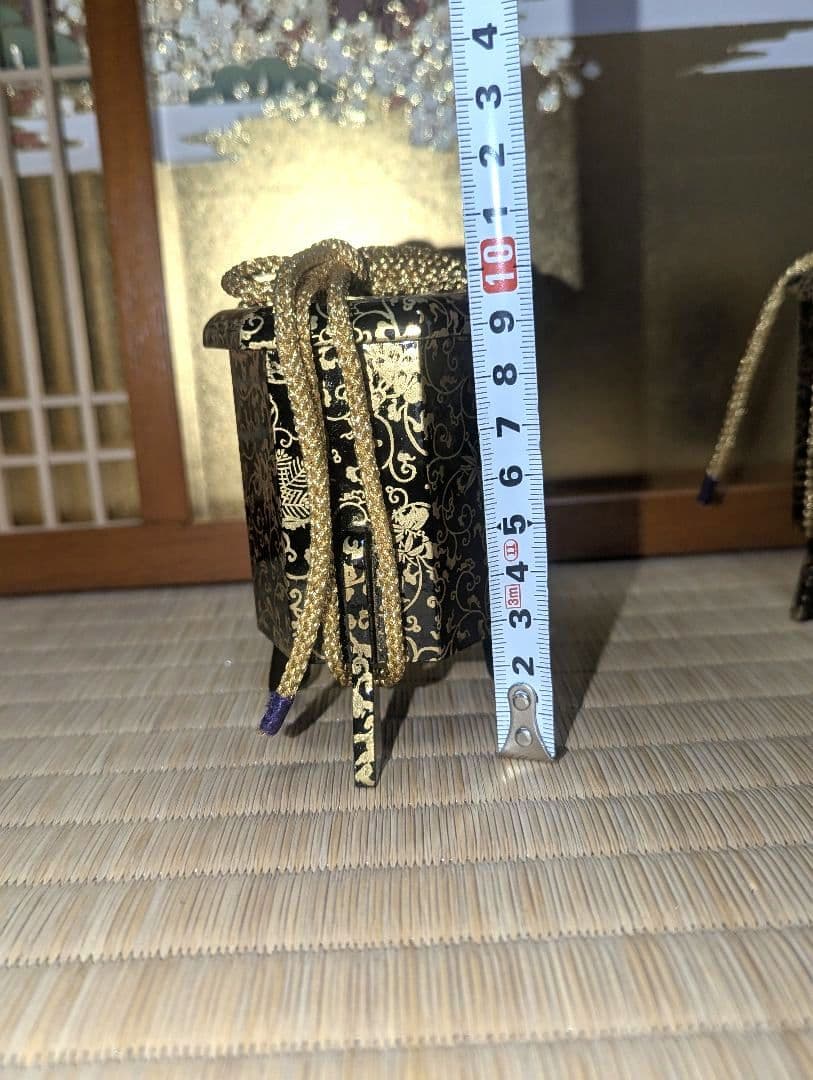 木製雛道具　金蒔絵貝桶一対と貝合わせ用合わせ貝