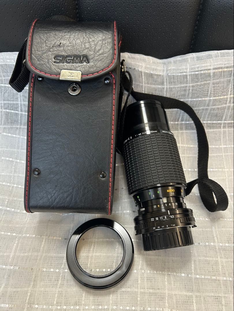 超遠望レンズ‼️ Nikonの一眼レフカメラ　Sigmaレンズフラッシュバッテリー