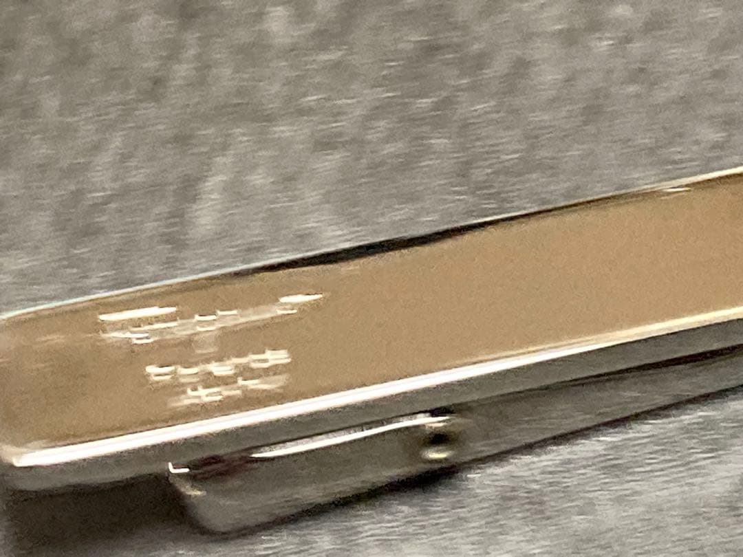 ☆送料込み☆ フェラガラモ シルバー色 ネクタイピン