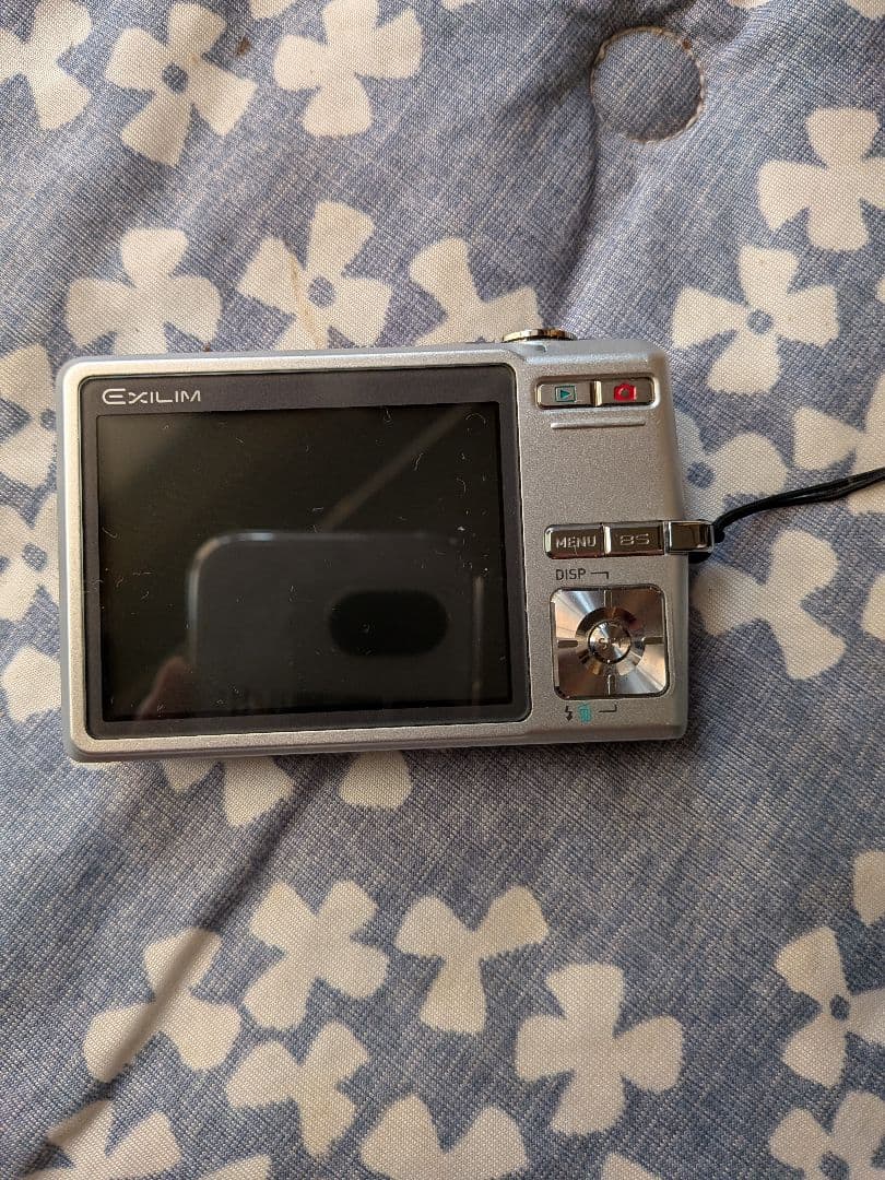 デジタルカメラ CASIO EXILIM EX-Z600