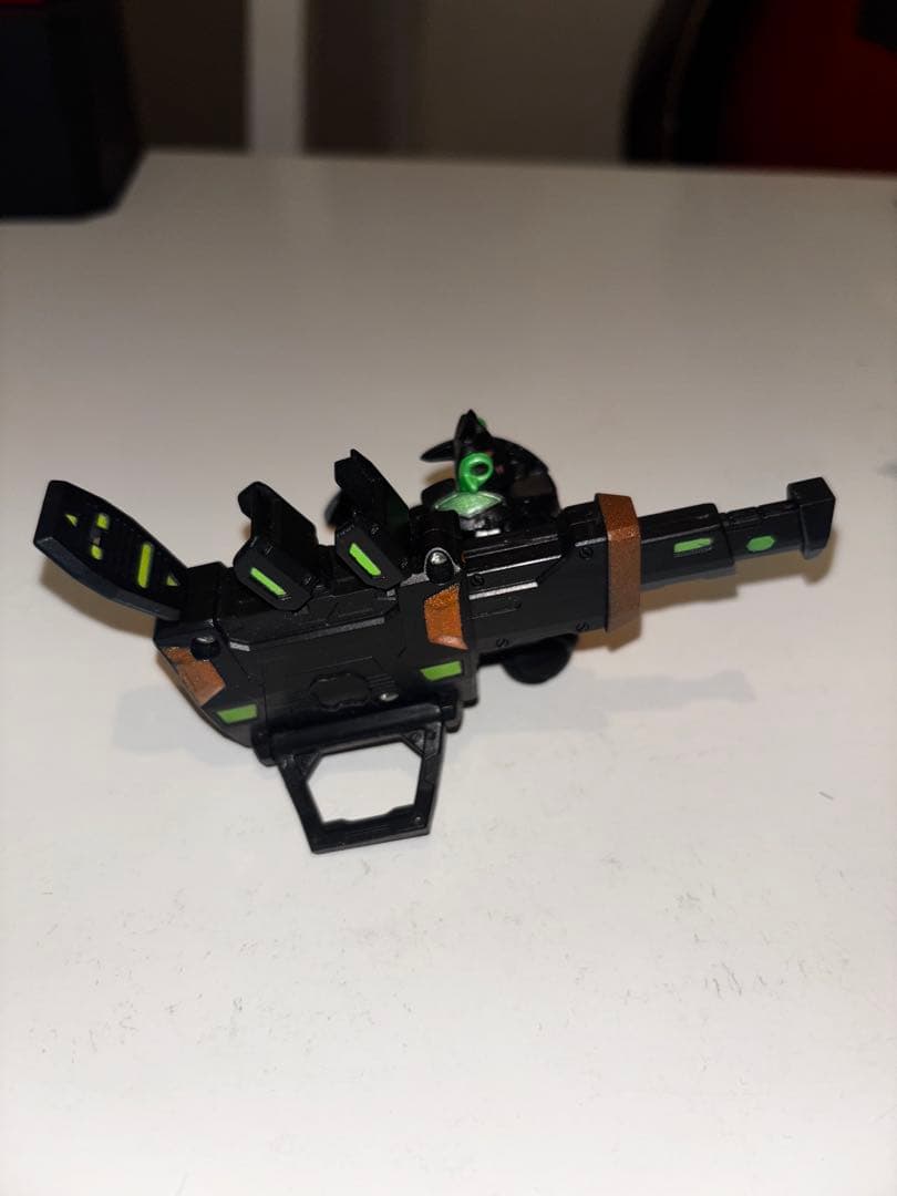 大特価！！爆丸　シェイド　ラインハルト　メガブラスター　バトルタービン　本体のみ