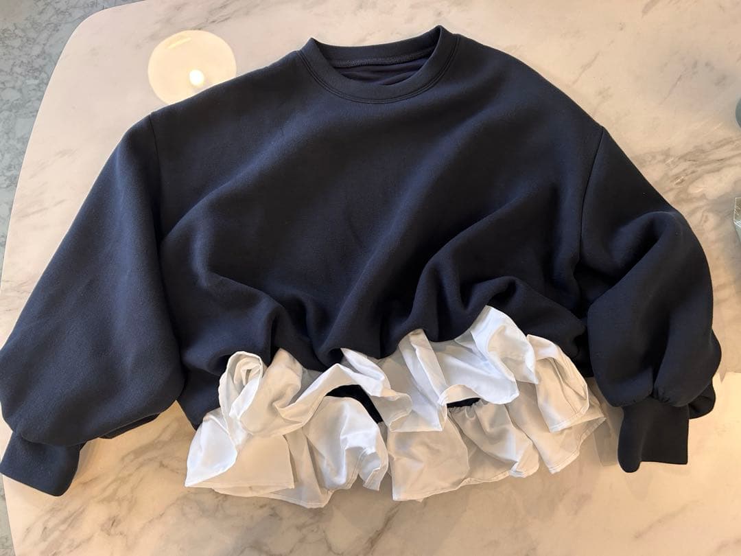 asuka[THREE SQUARE]モチモチフリルプルオーバー　ネイビー