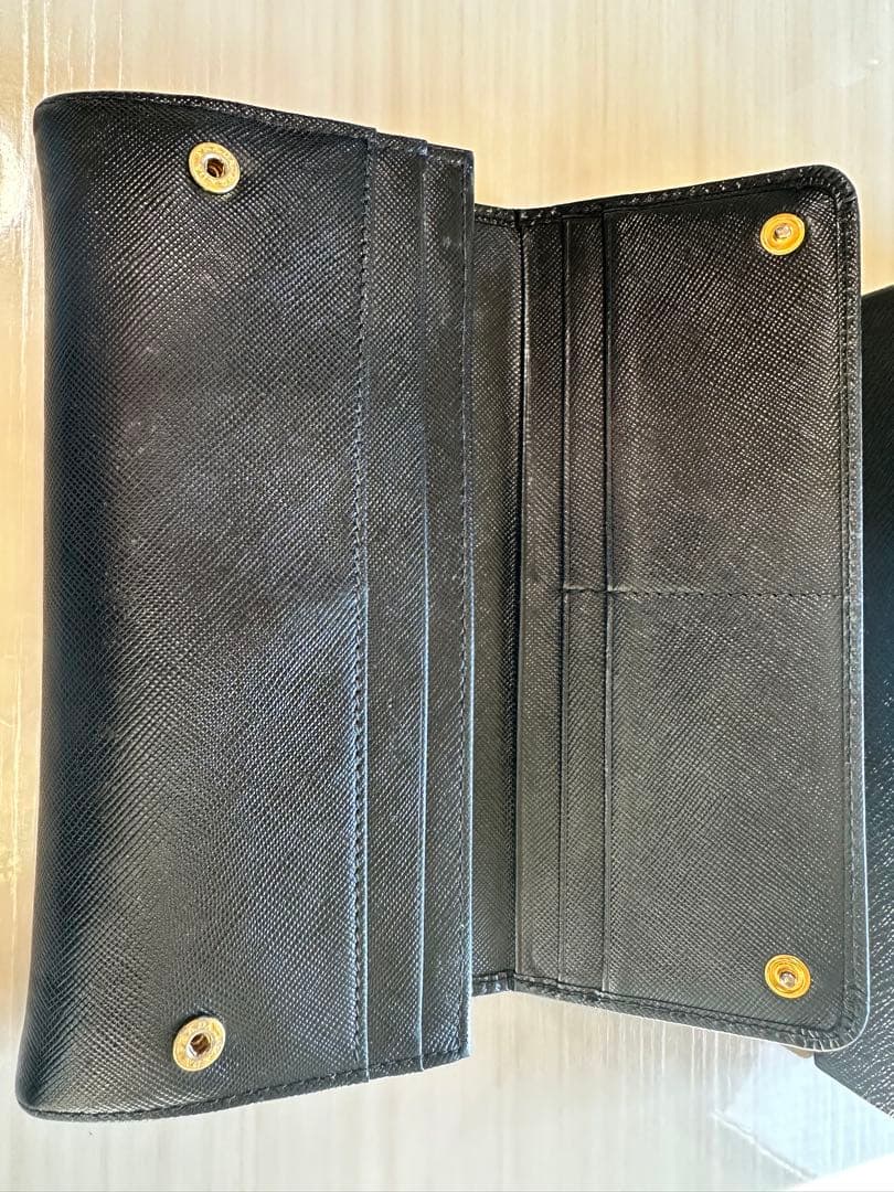 YUKI shop　PRADA リボン付き ブラックレザー 長財布