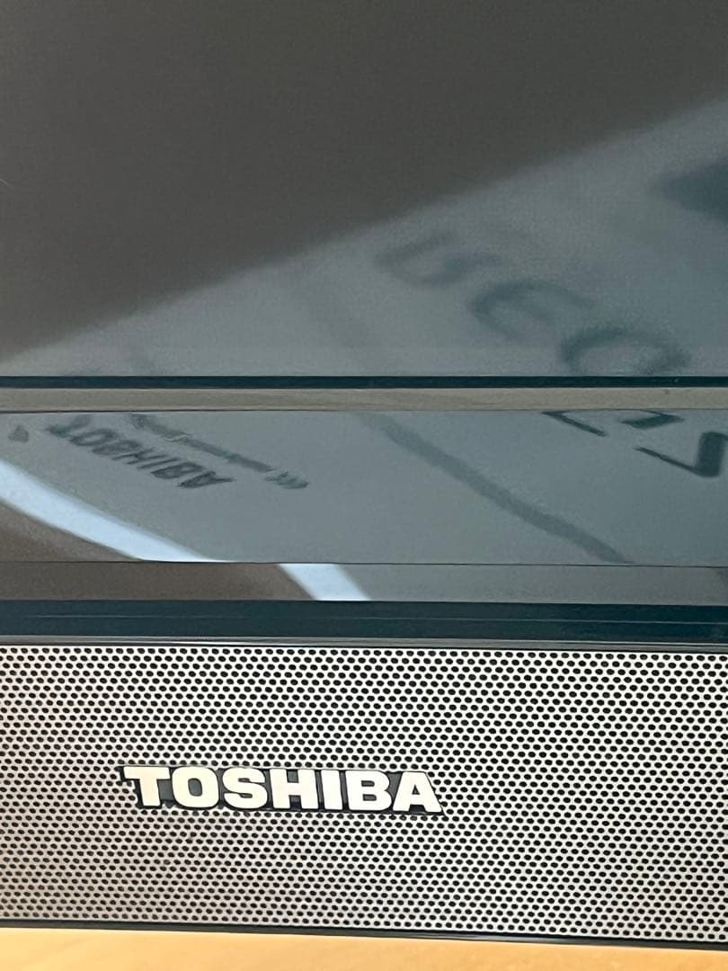 美品　TOSHIBA REGZA 液晶テレビ　32V31 リモコン、取説付き