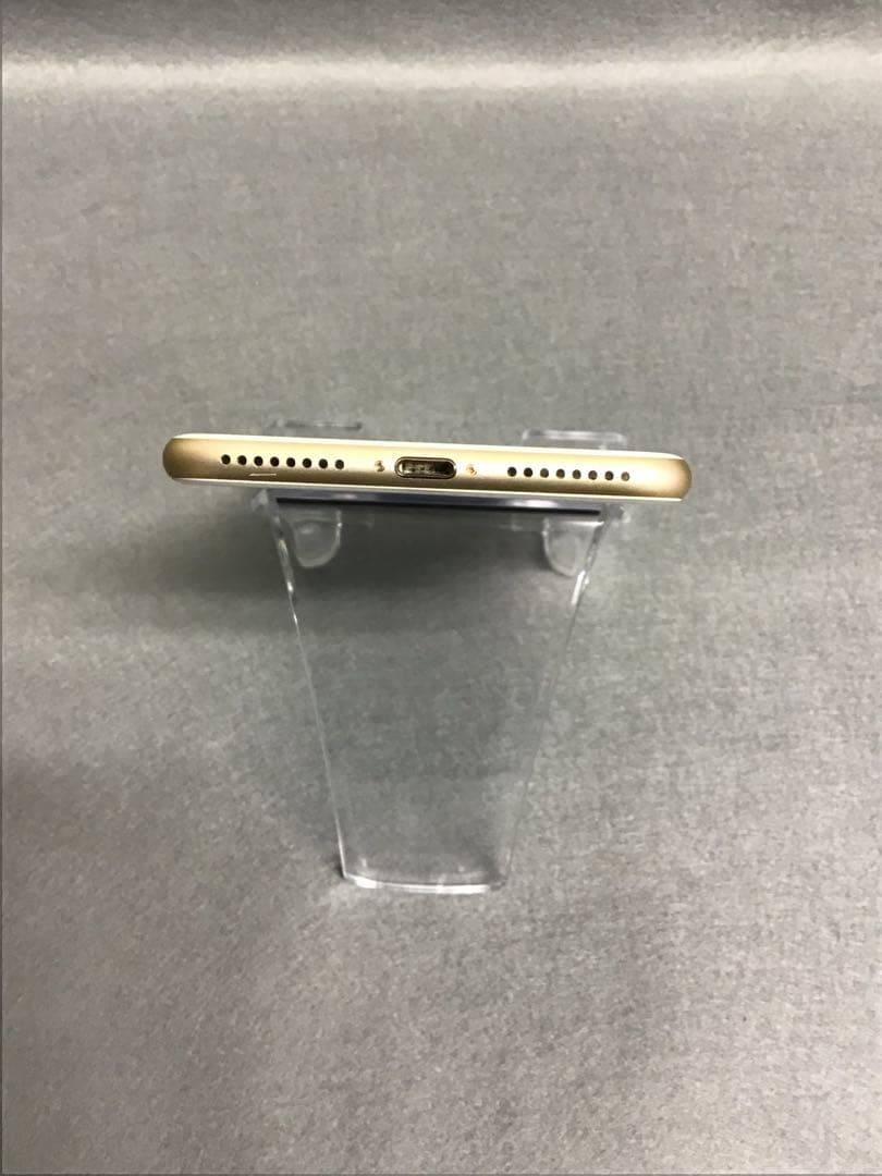 美品 国内版 SIMフリー　iPhone7plus 256GB ゴールド色