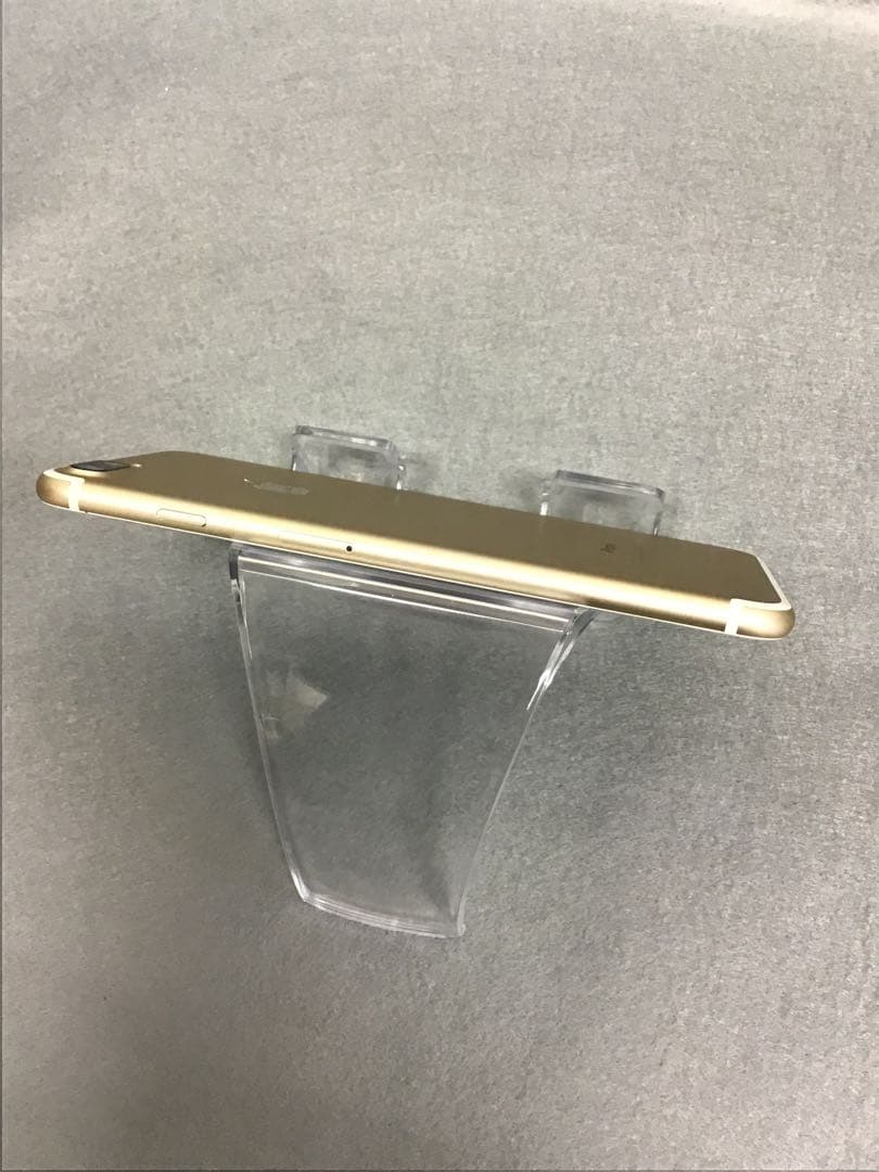 美品 国内版 SIMフリー　iPhone7plus 256GB ゴールド色