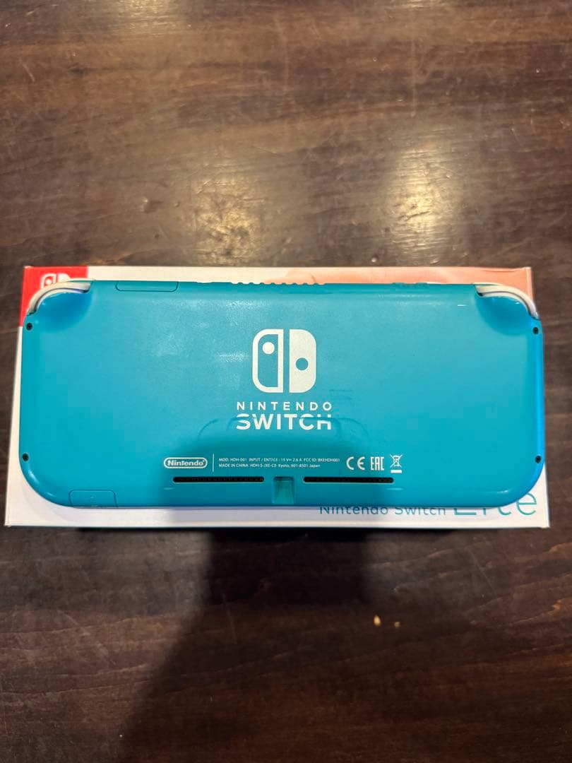 ニンテンドーSwitch Lite（水色）