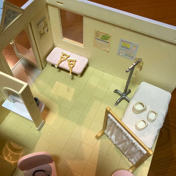 シルバニアファミリー　森のお医者さん　H01