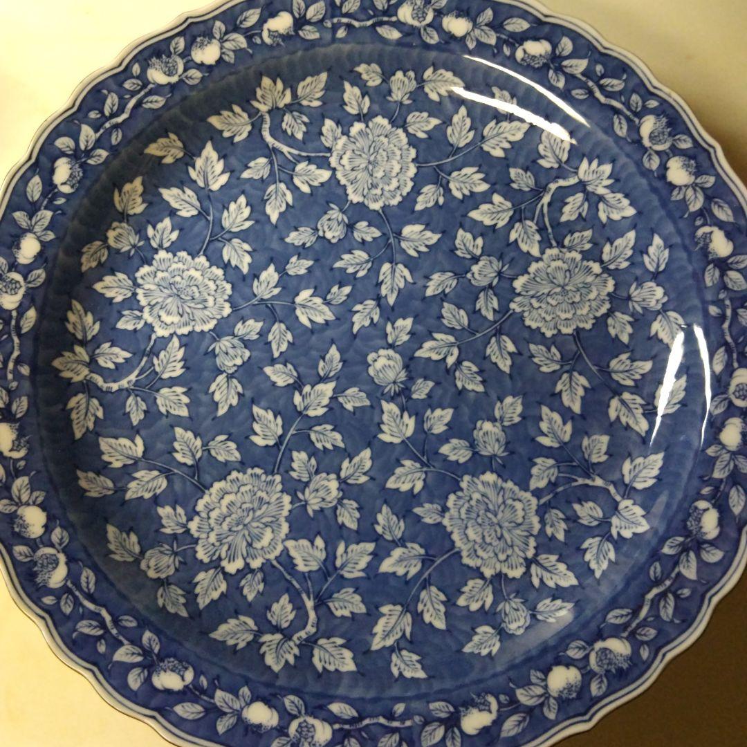 橘吉の青い花柄の陶磁器皿