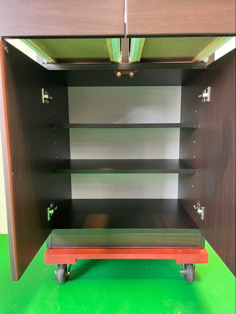 ☆地域限定送料無料☆工場整備品☆食器棚