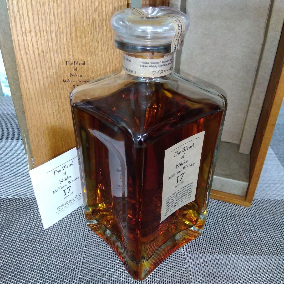 ★ 特級　ザ・ブレンド・オブ・ニッカ 17年   木箱、冊子、外箱付