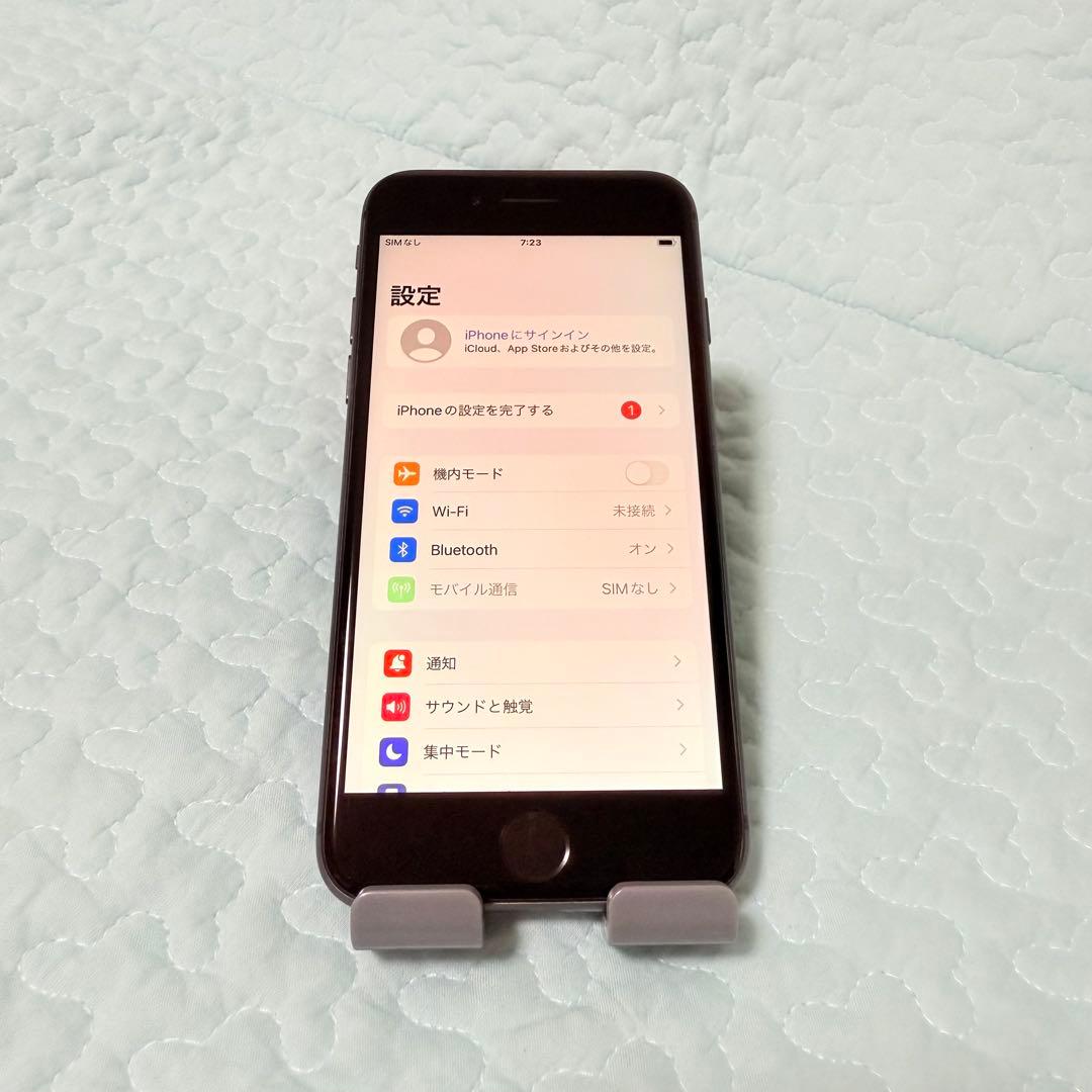 iPhone 8 64GB スペースグレイ