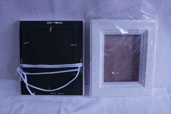 額縁　2 個販売となります。