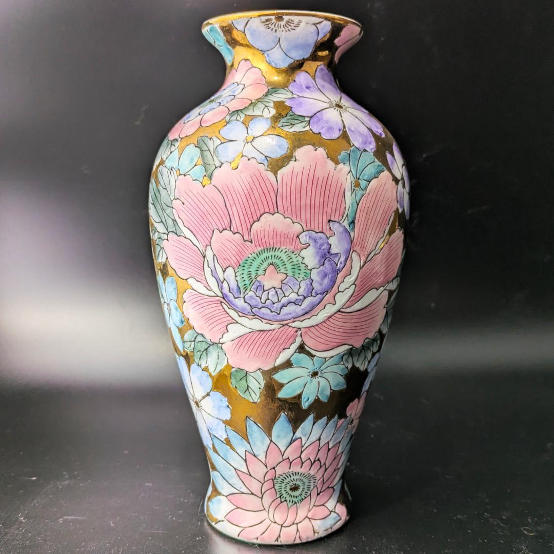 金彩に牡丹と桔梗の花々 装飾陶器の花瓶＆飾皿セット 淡い色彩が美しいです