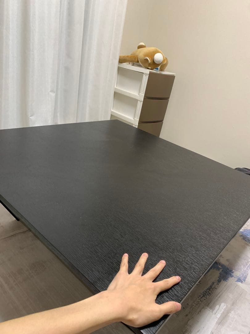 新品木質のコーヒーテーブル