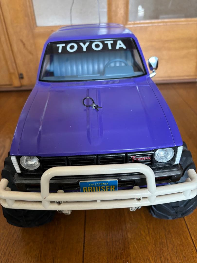 TOYOTA Bruiser 紫色 ラジコンカー
