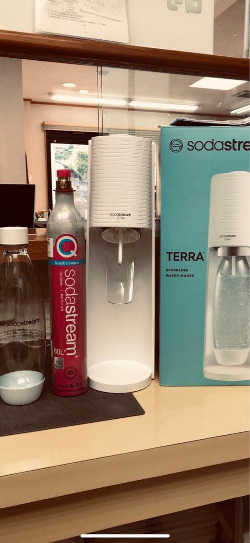 【美品】ソーダストリームテラ　ガスボンベ付