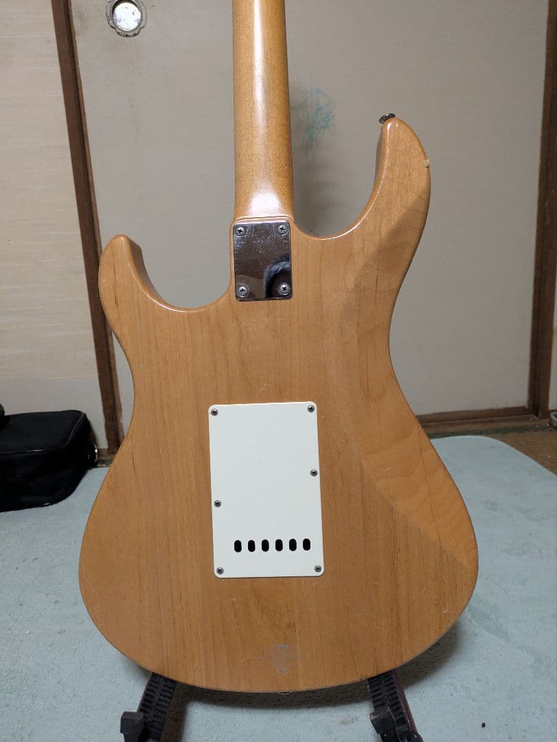 YAMAHA Pacifica PAC112J ヤマハパシフィカ