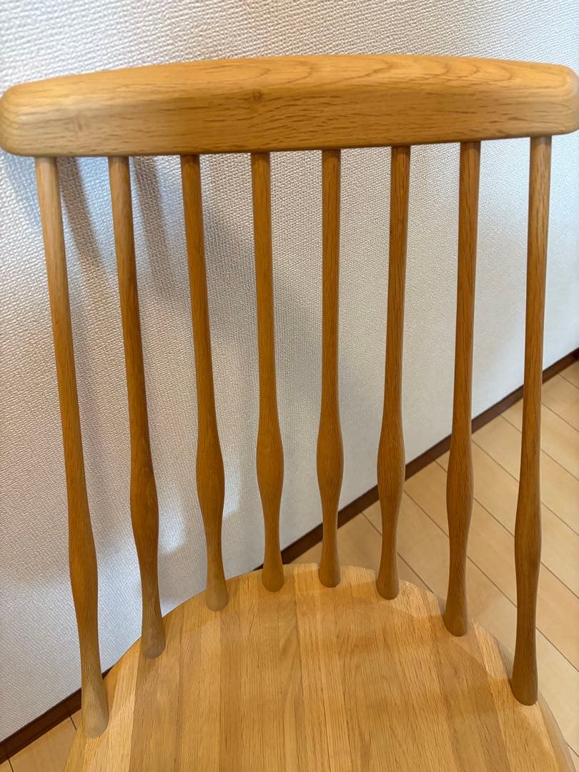 ゆりゆりカリモク家具　ダイニングチェア
