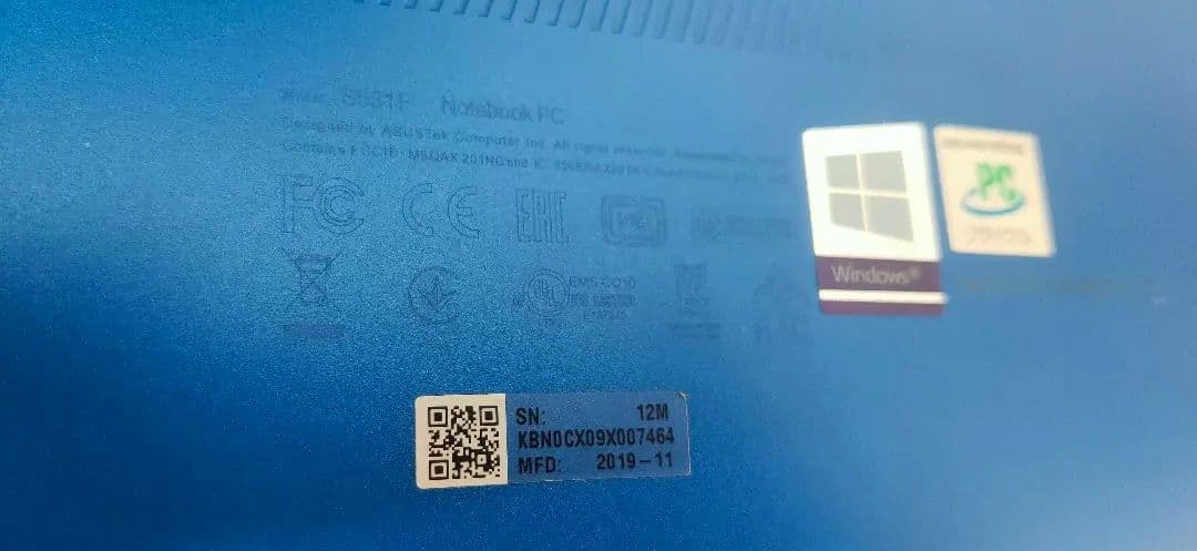 ASUS Vivobook 15.6型　ノートPC 本体　※説明必読