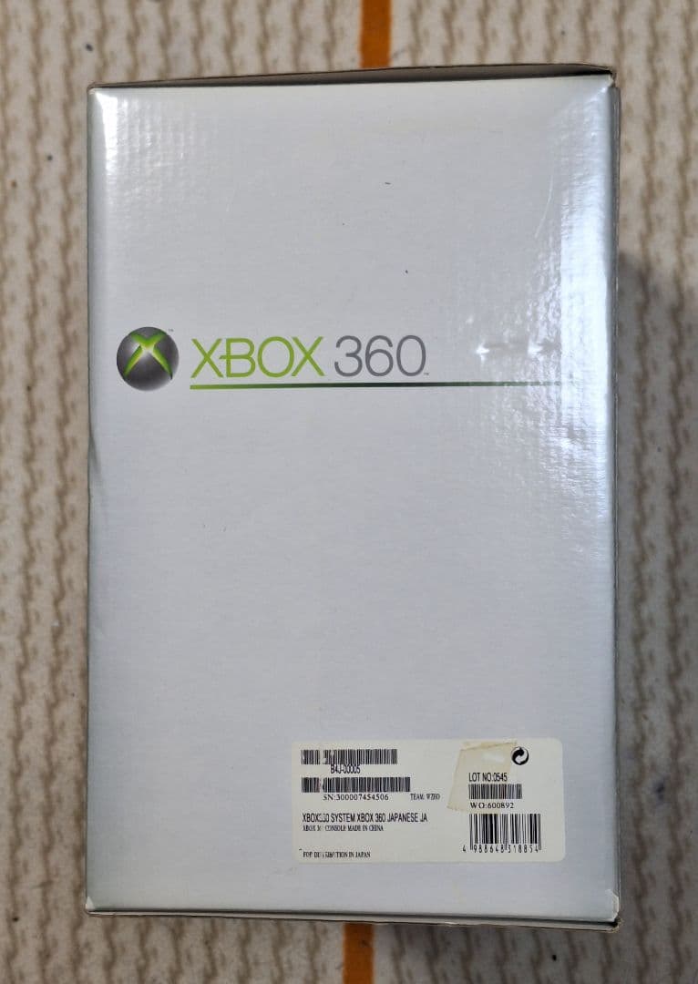 ★X-BOX 360 本体(未使用に近い)&付属品（使用有り）