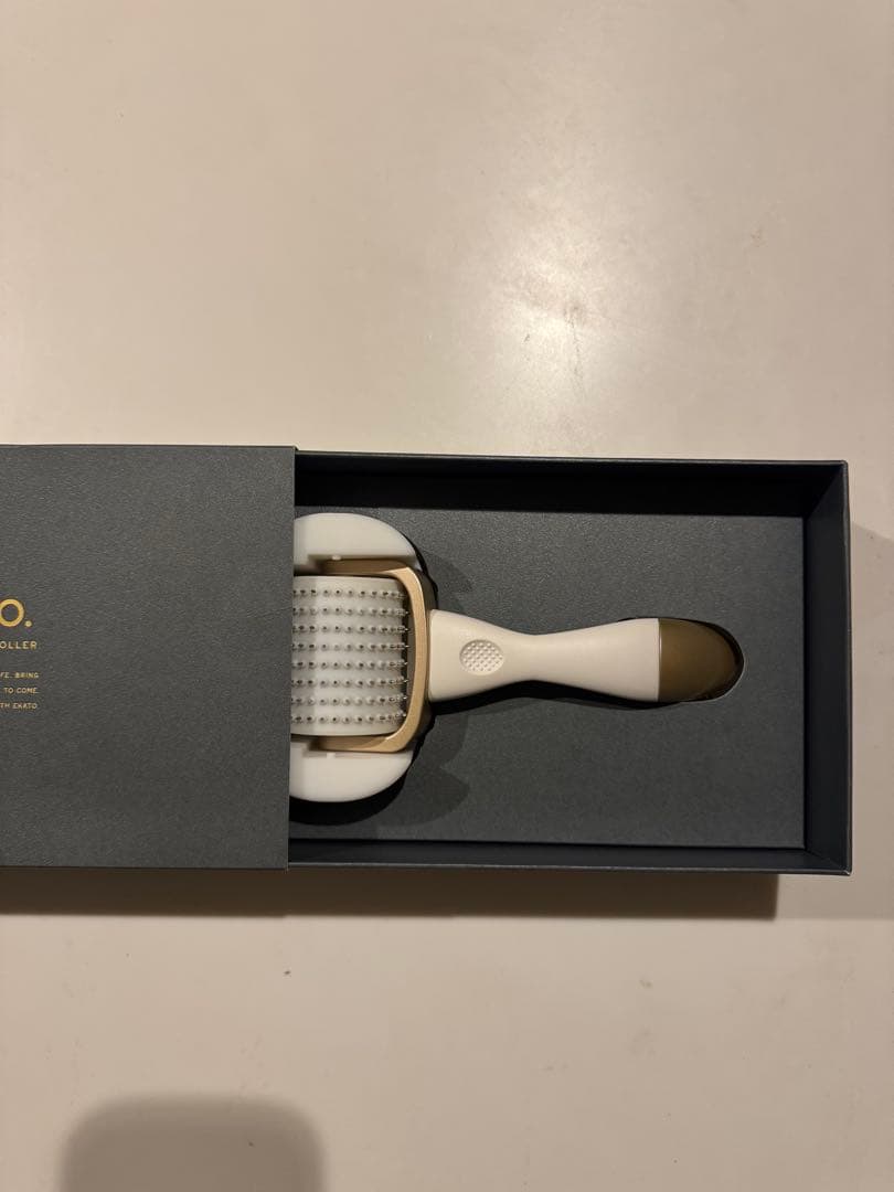 EKATO 美顔ローラー ホワイト/ゴールド