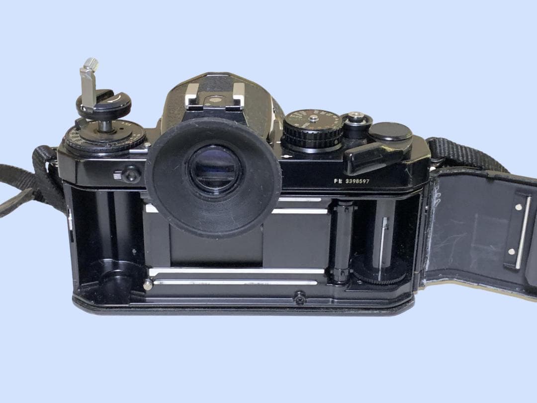 M6416 Nikon FE / NIKKOR 105mm 1:2.5 一眼レフ