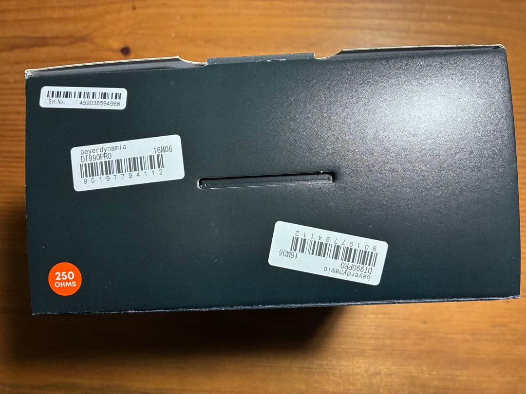 Beyerdynamic DT 990 PRO 250Ω　DT990PRO
