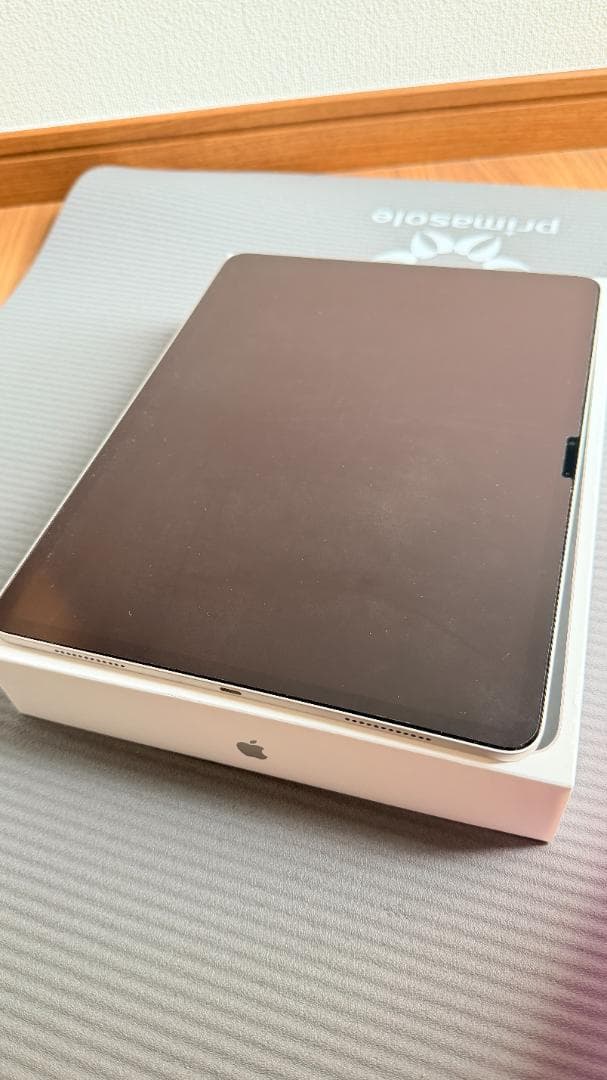 【美品】Apple iPad Air M2 13インチ 128GB スターライト
