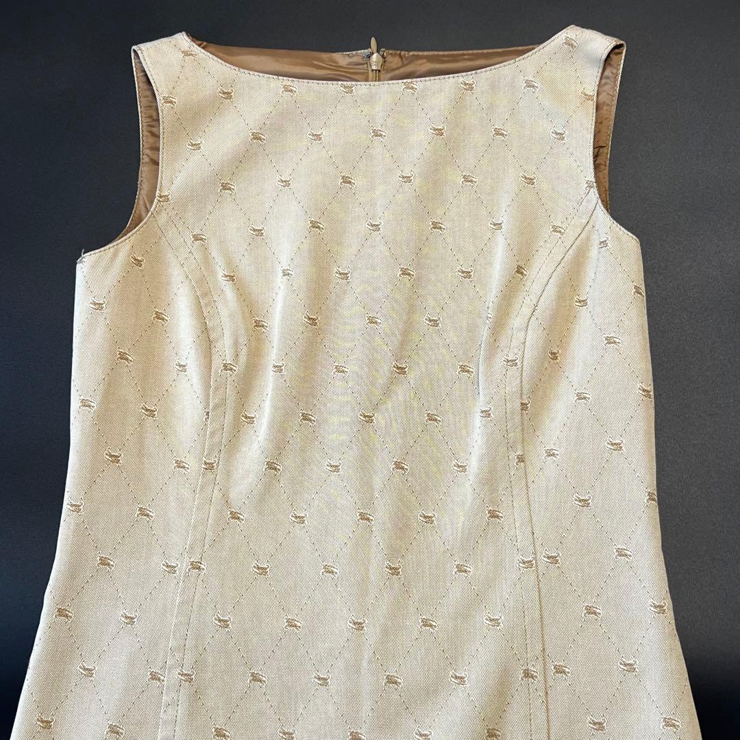 未使用級✨バーバリーブルーレーベル スカジャン 総柄 ホースロゴ刺繍 ベージュ