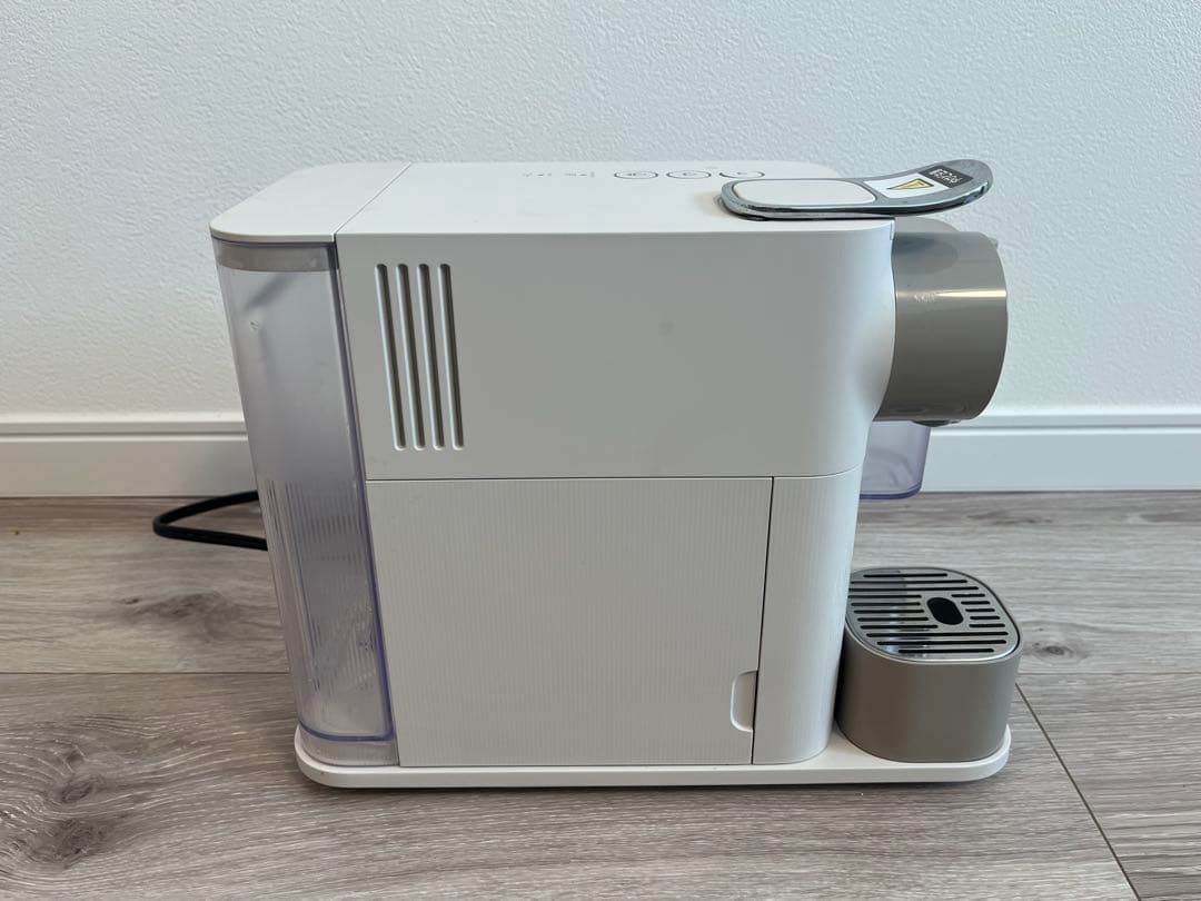 Nespresso エスプレッソマシン　ネスプレッソ