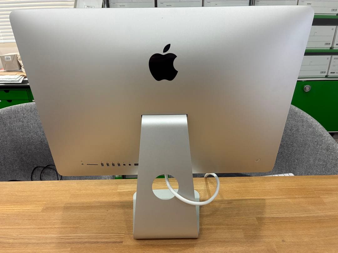 Apple iMac 21.5インチ 2015 Late i5 1.6GHz