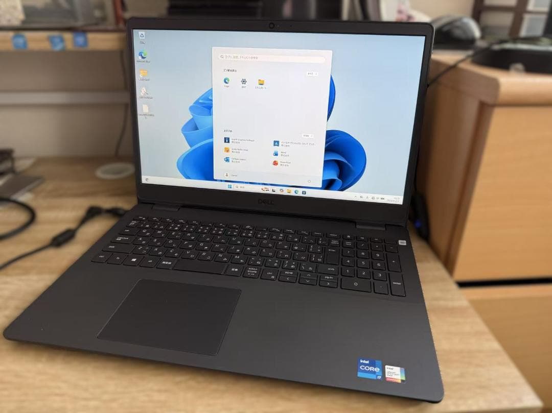 超美品 DELL 3501 第11世代 SSD+HDD　Office付
