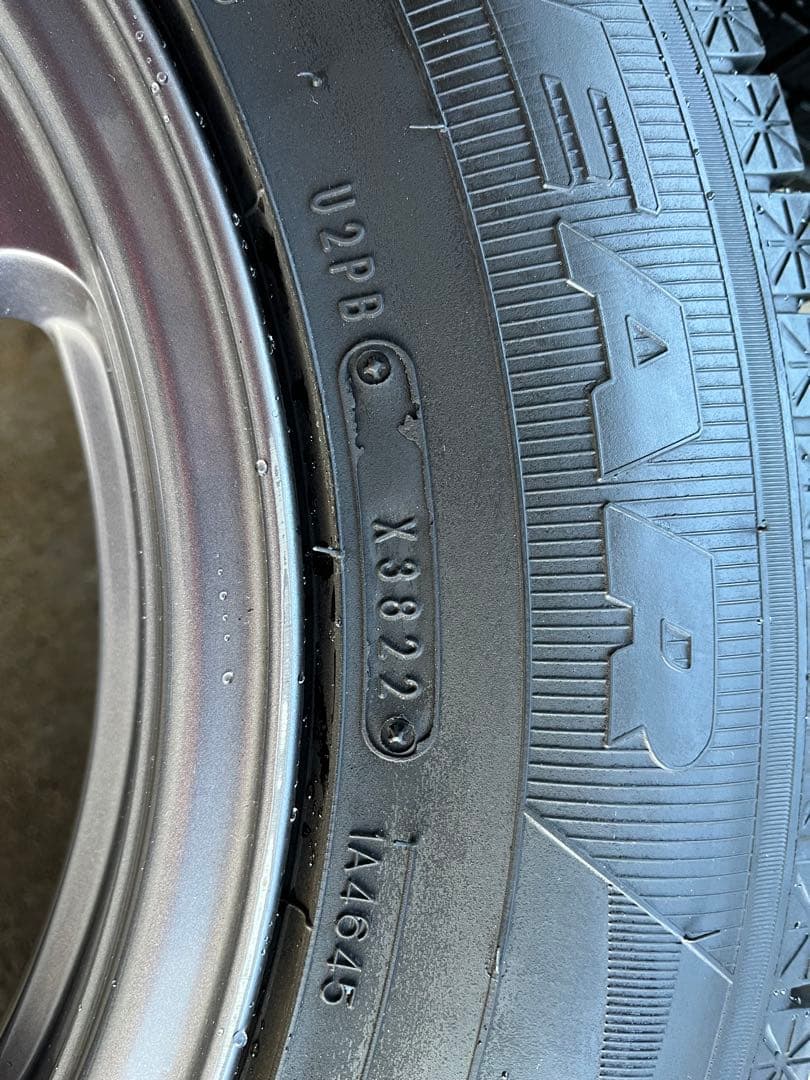 ジムニー　スタッドレスタイヤホイール4本セット　グッドイヤーアイスナビ　22年製