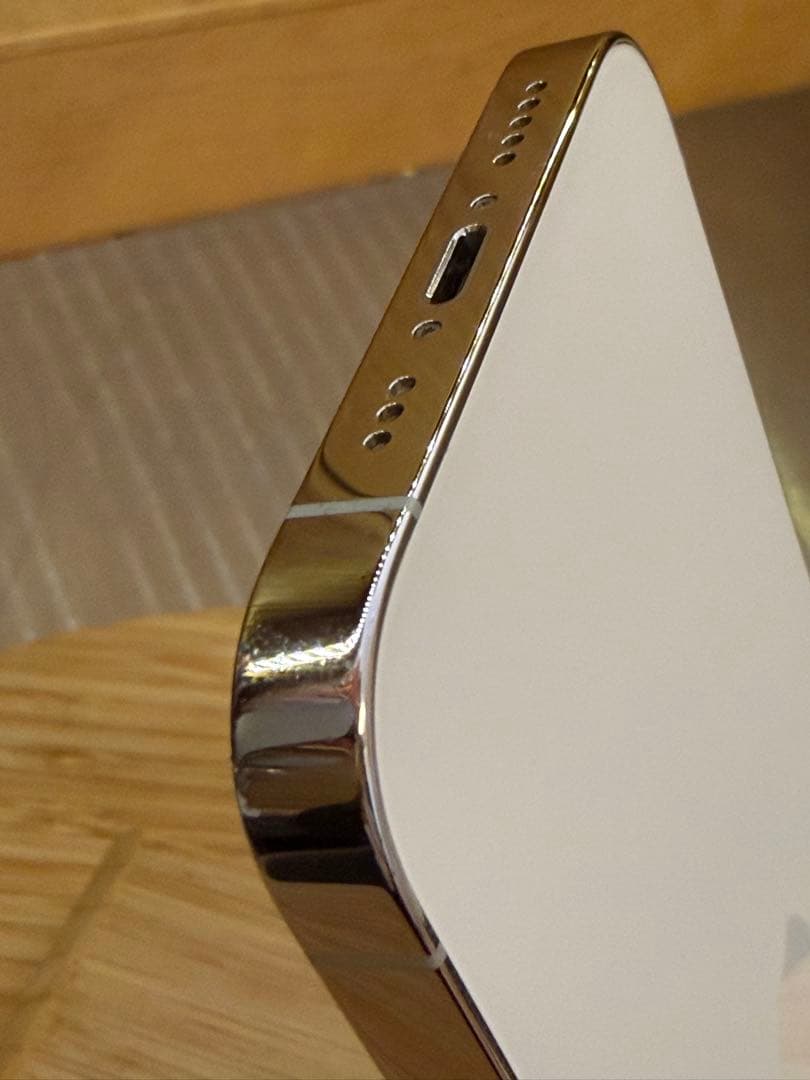 iphone 12 pro 256 ホワイト シルバー