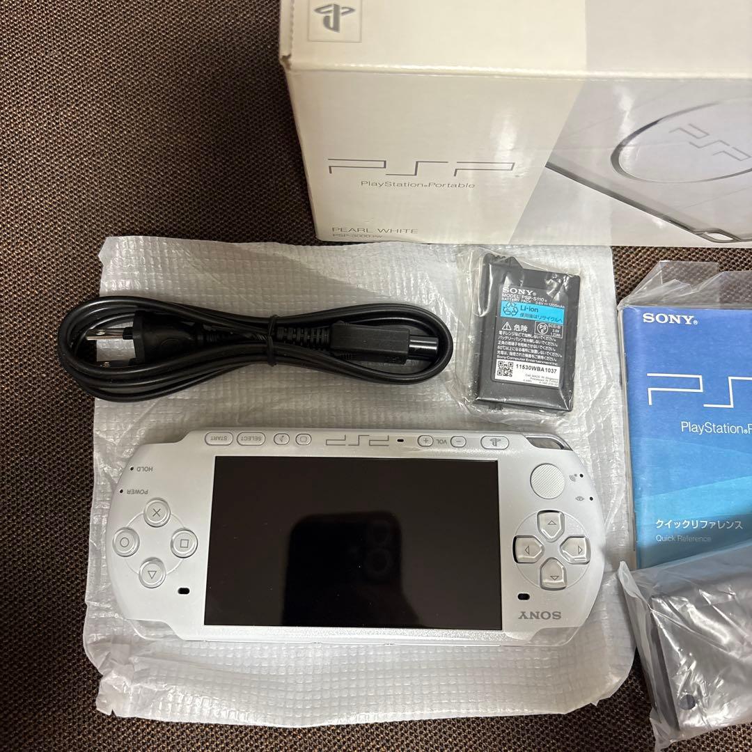 未使用品　PlayStation Portable(PSP-3000PW)