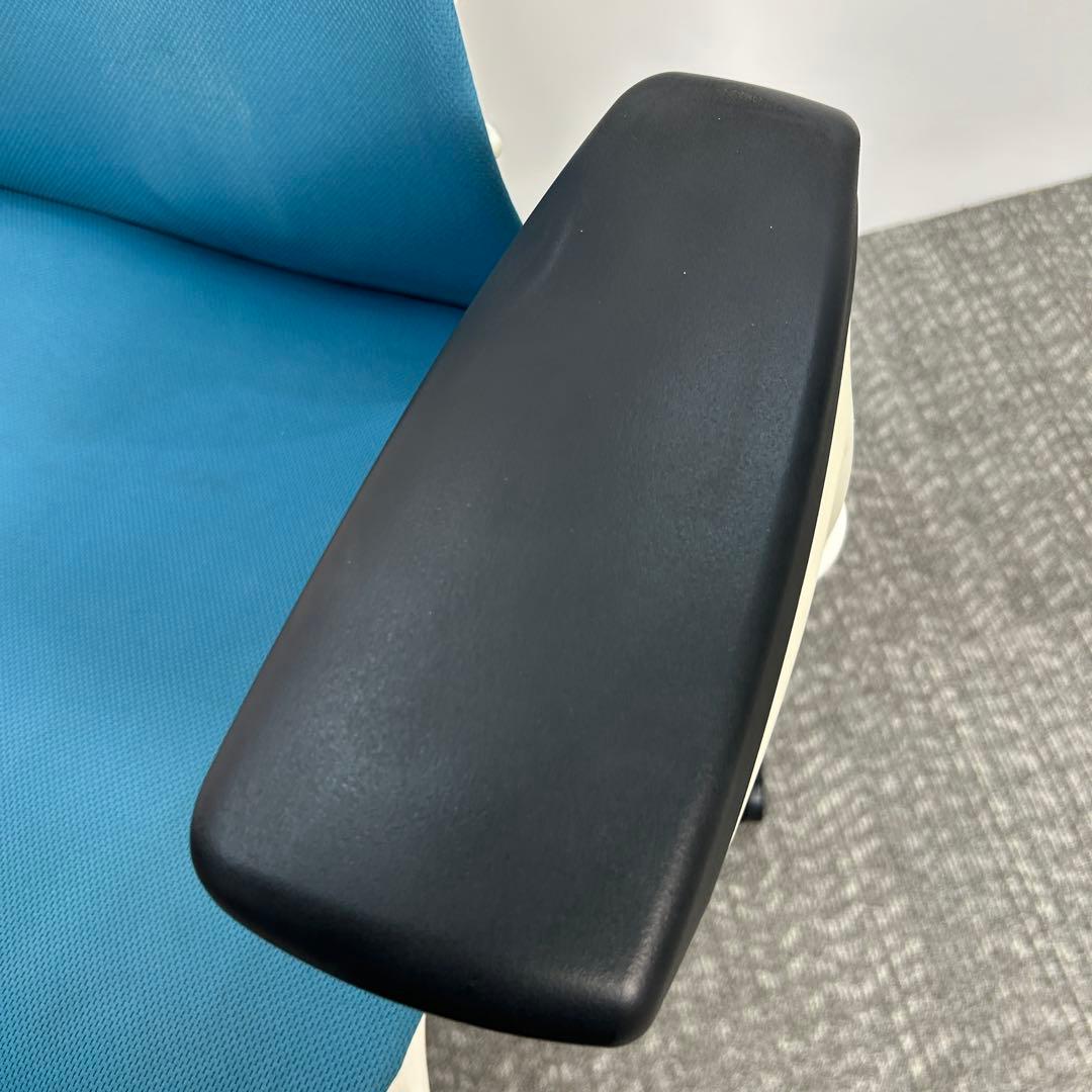 J エンボディチェア ハーマンミラー ホワイト Embody ブルー系