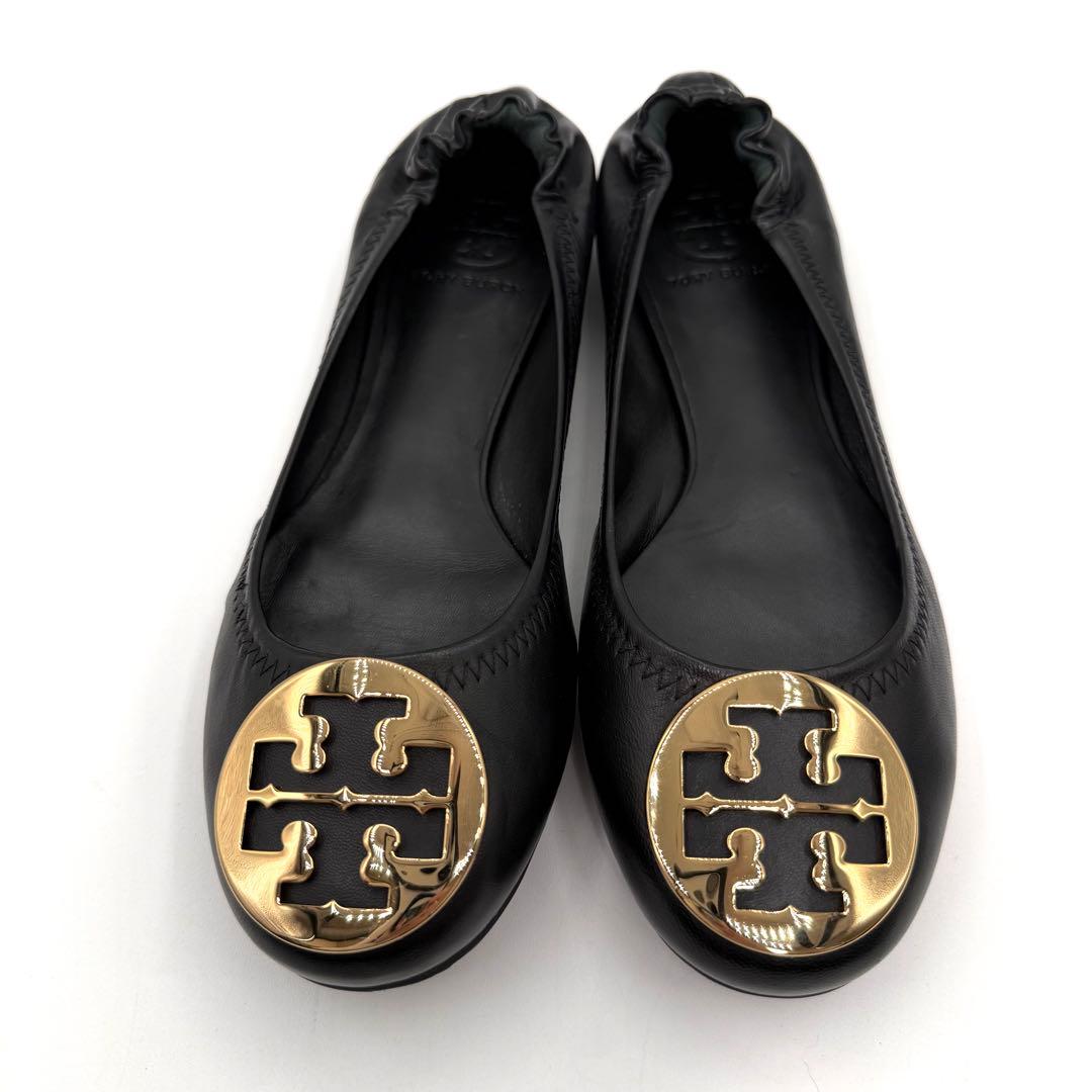 超美品　TORY BURCH ブラック フラットシューズ　GD金具　25.5㎝