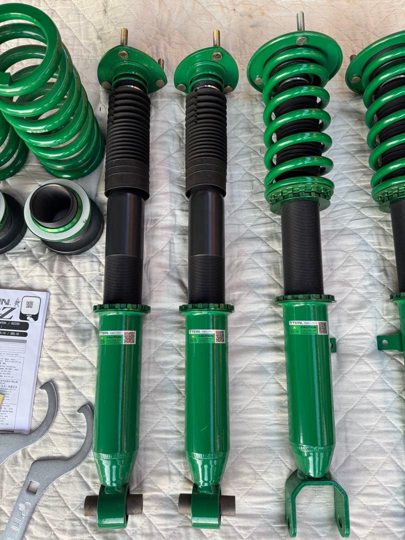 ほぼ新品 TEIN 車高調 レクサス GS300h AWL10