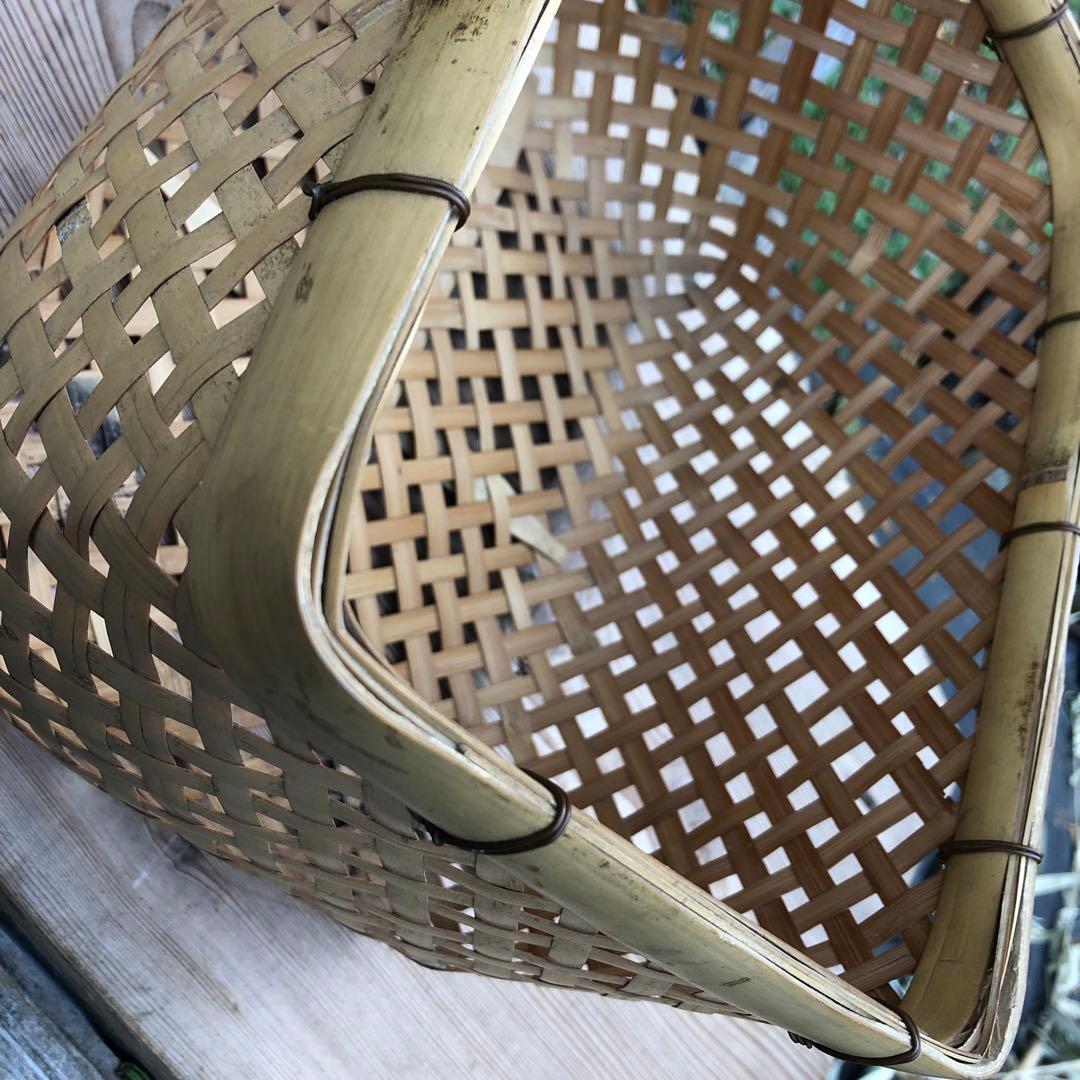 竹籠　容器　工芸品