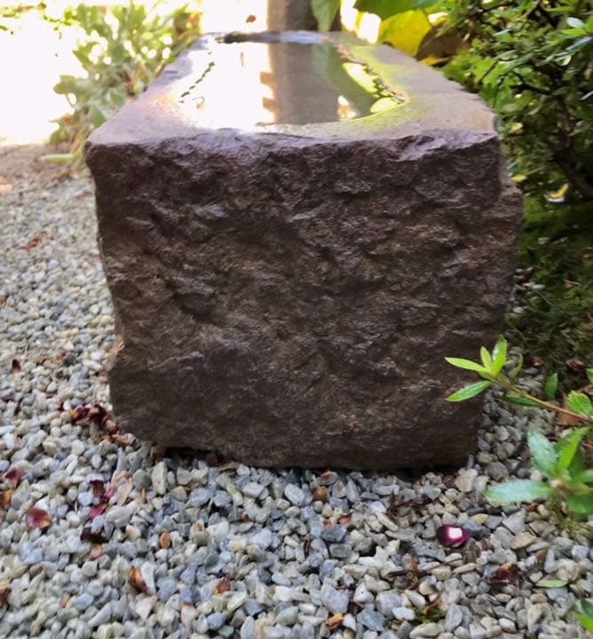 【天然自然石四方角水鉢・舟型石・蹲】造園水石飾り石ガーデニングバードバス箱庭