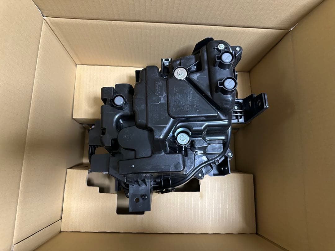 マツダ　CX-60 KH 左ヘッドライト